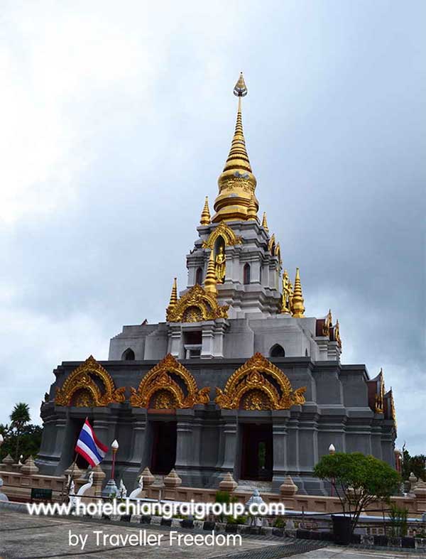 พระบรมธาตุเจดีย์ศรีนครินทราสถิตมหาสันติคีรี 